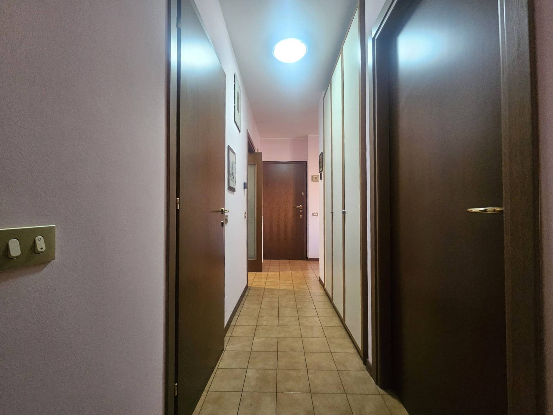 Appartamento in vendita a Malnate, Gurone