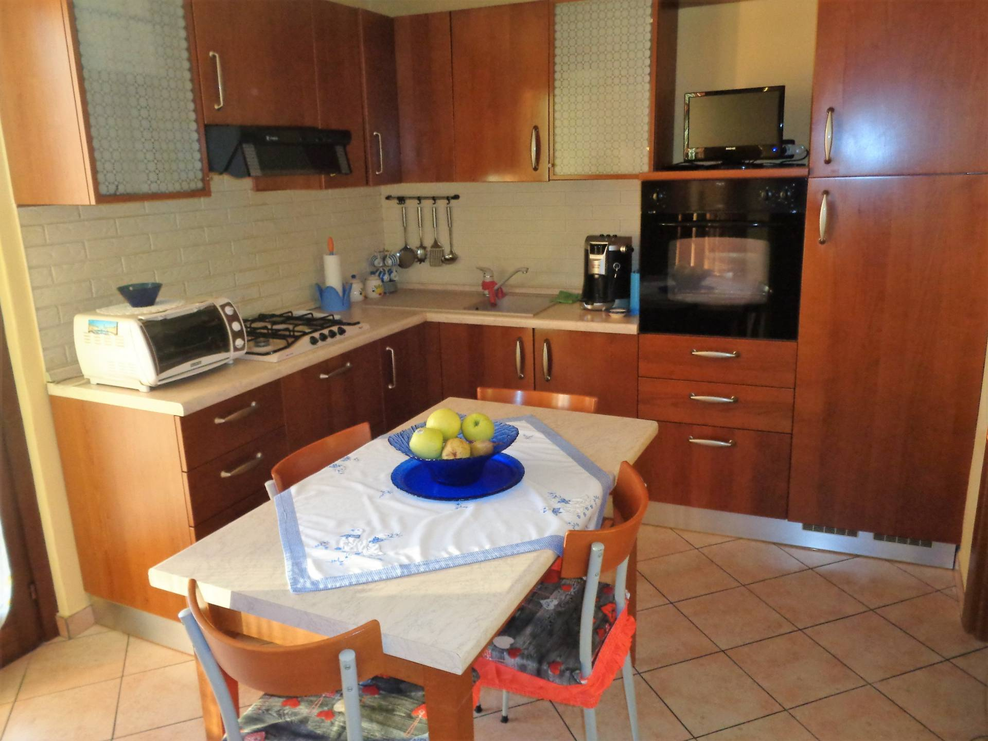 Appartamento in vendita a Malnate, Centro