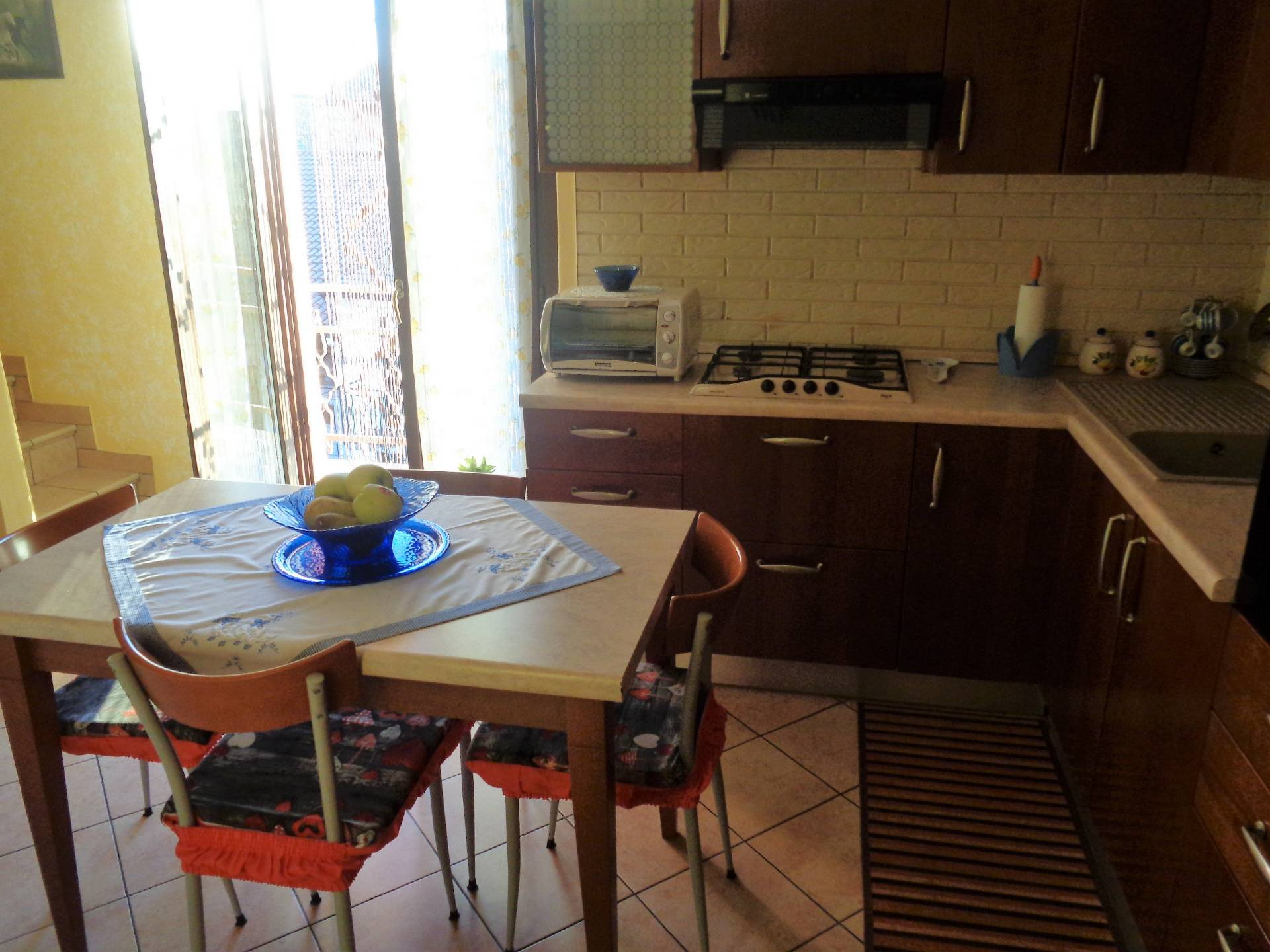 Appartamento in vendita a Malnate, Centro