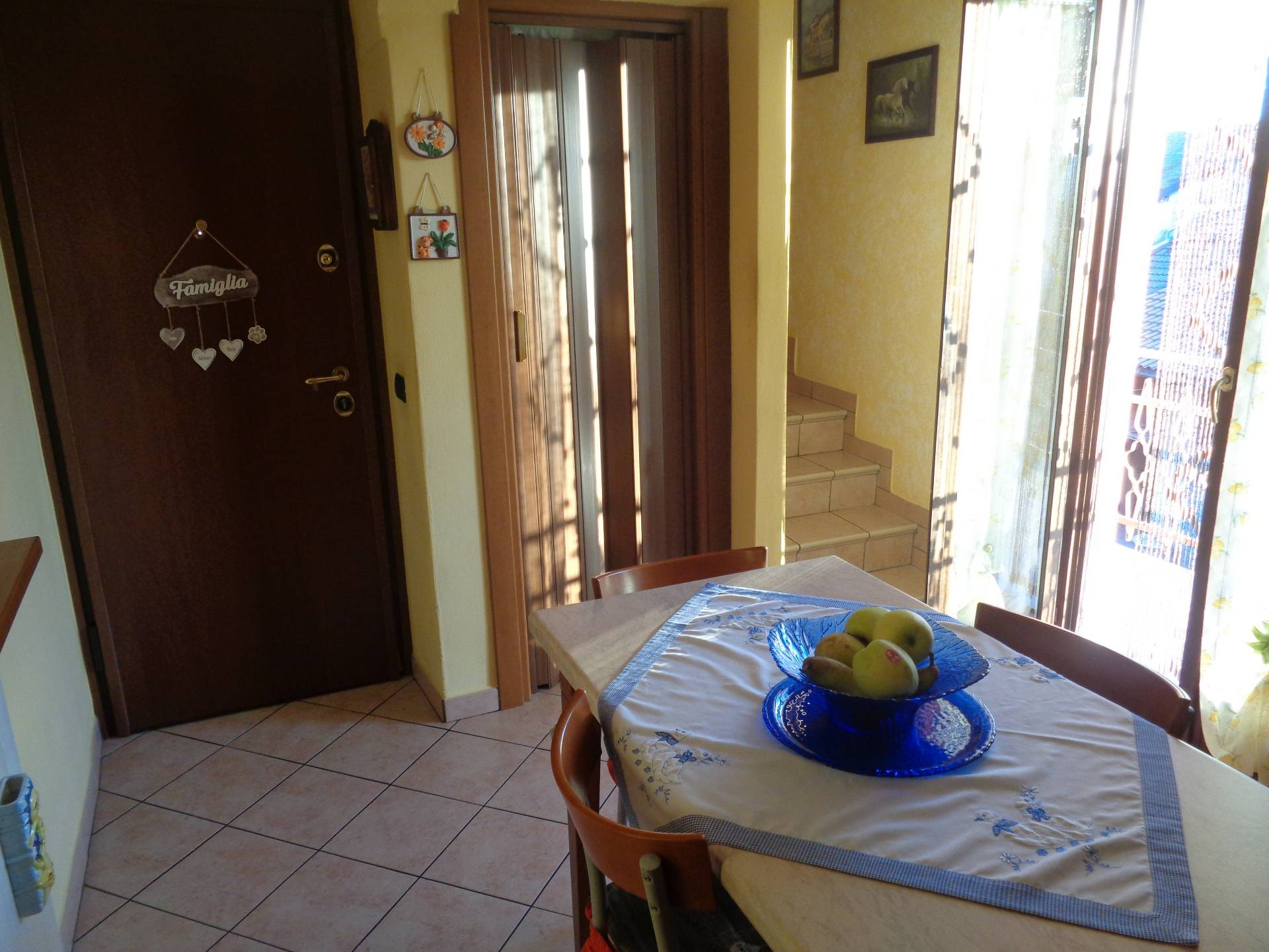 Appartamento in vendita a Malnate, Centro