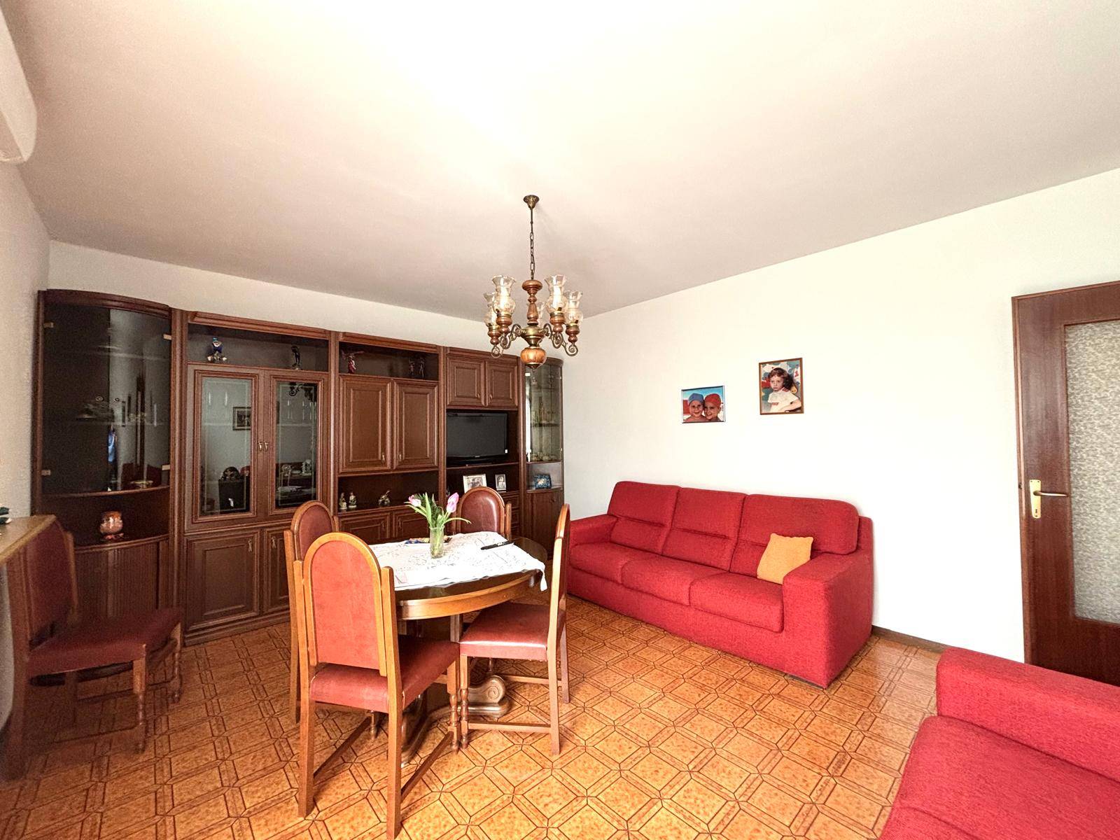 Appartamento in vendita a Malnate, Gurone