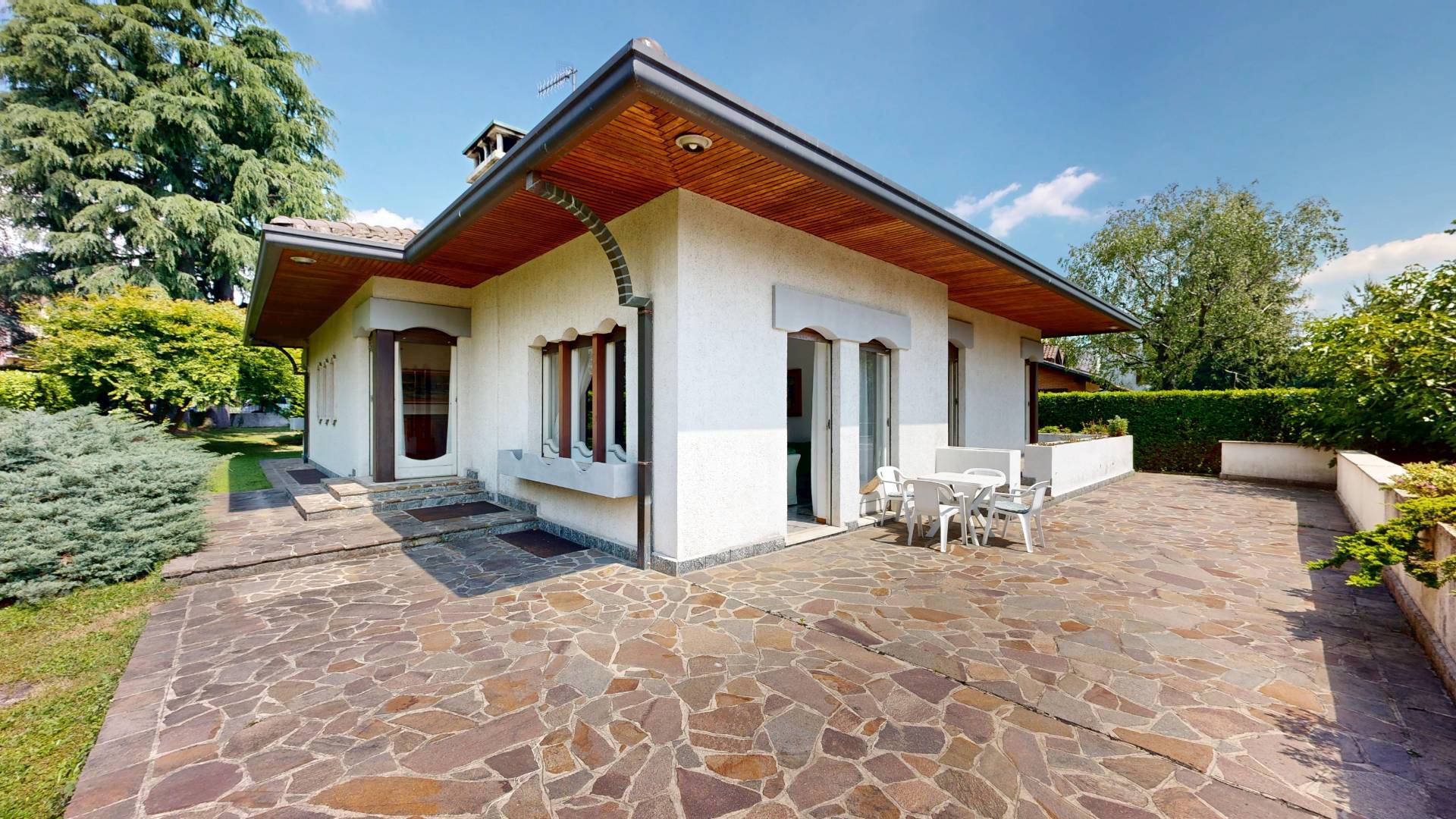 Villa in vendita a Malnate