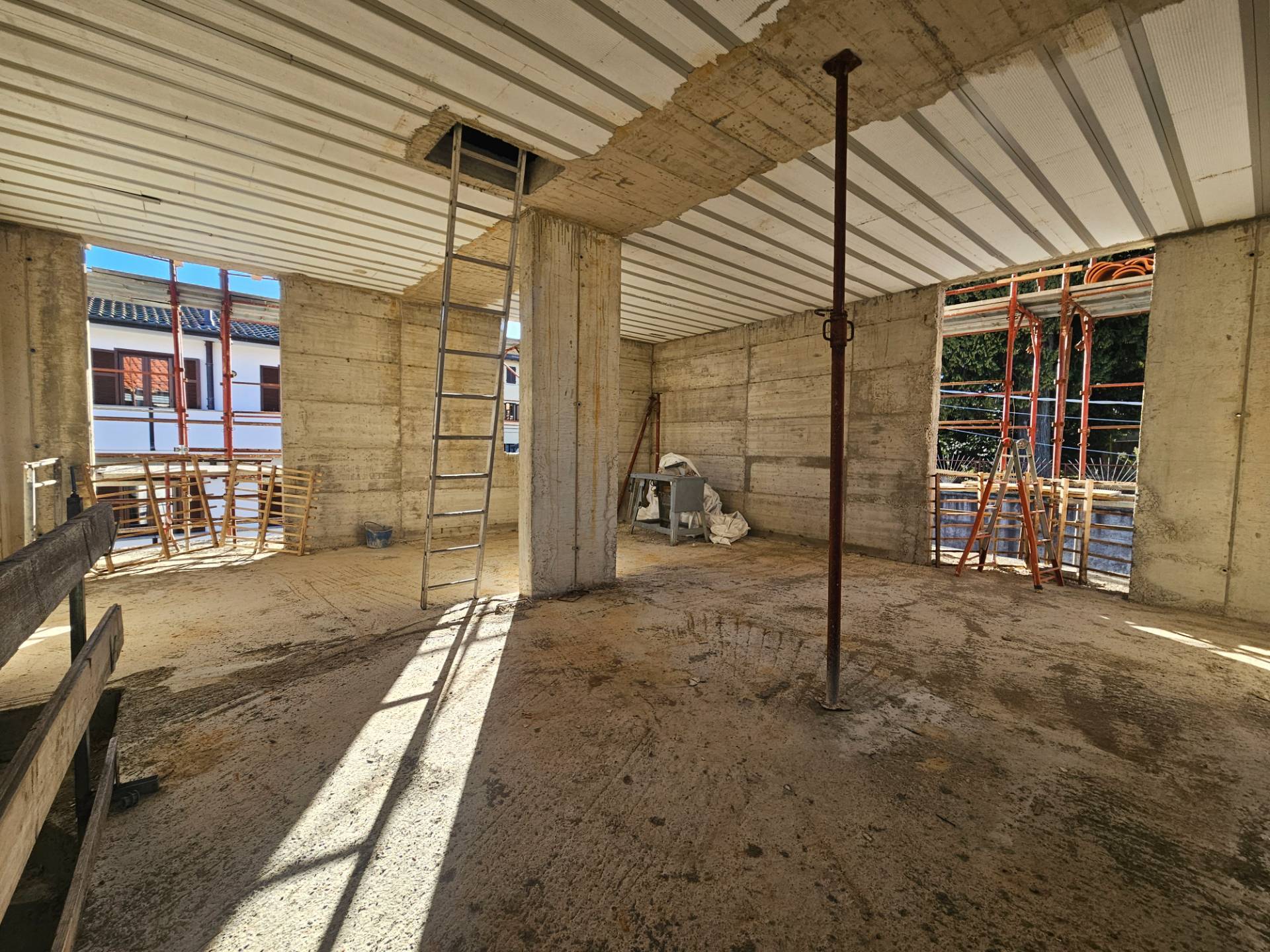 VILLA SINGOLA in vendita a Albiolo