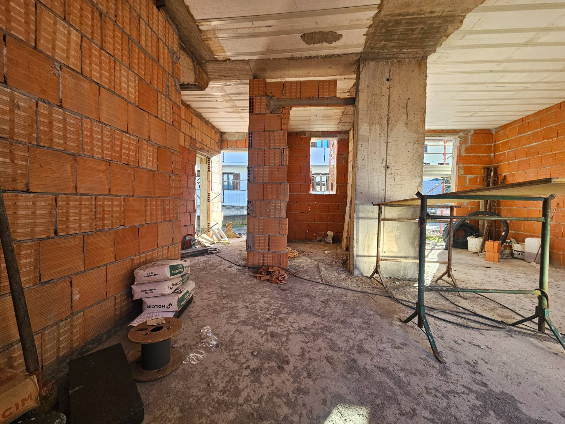 VILLA SINGOLA in vendita a Albiolo