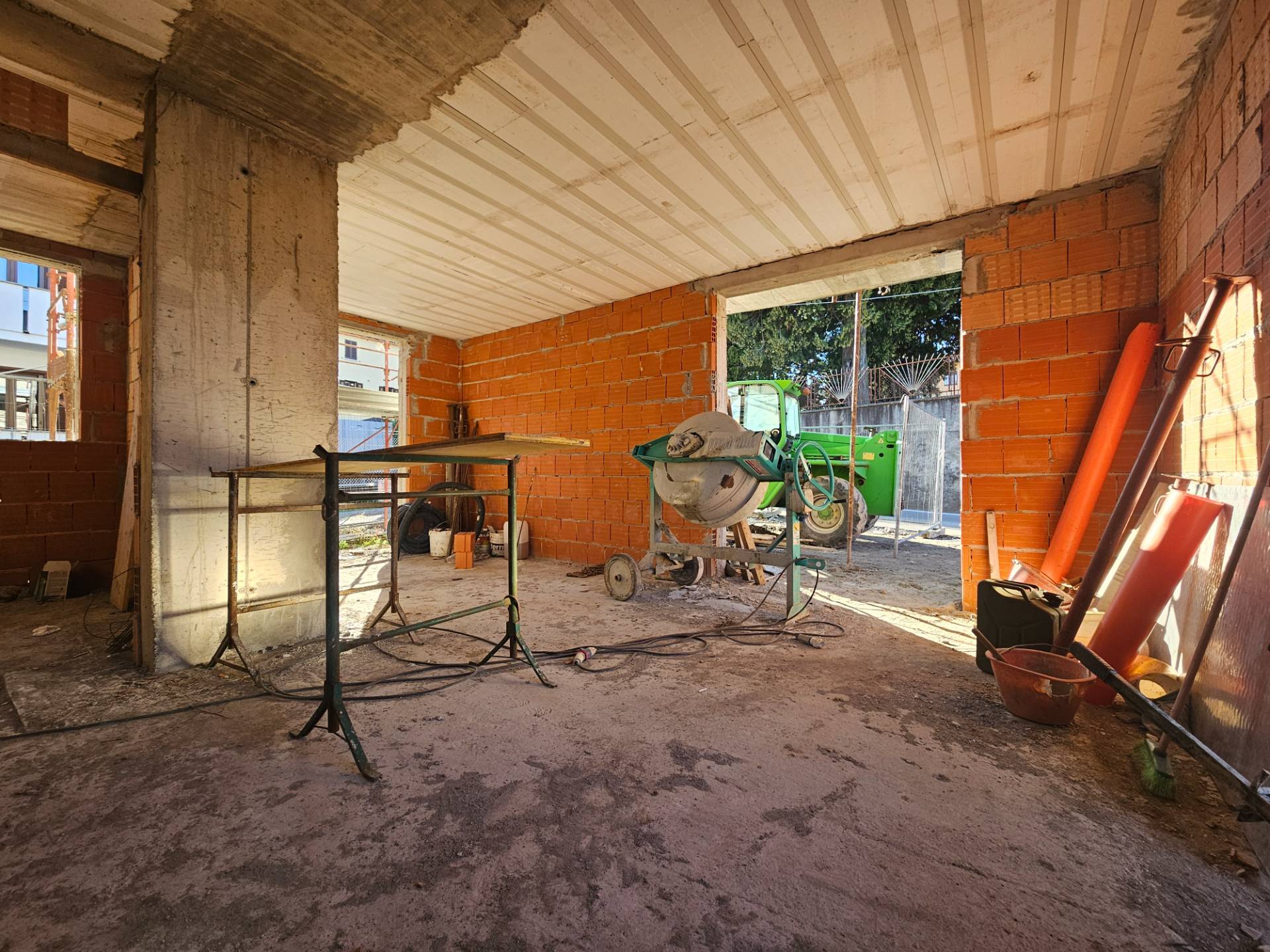 VILLA SINGOLA in vendita a Albiolo