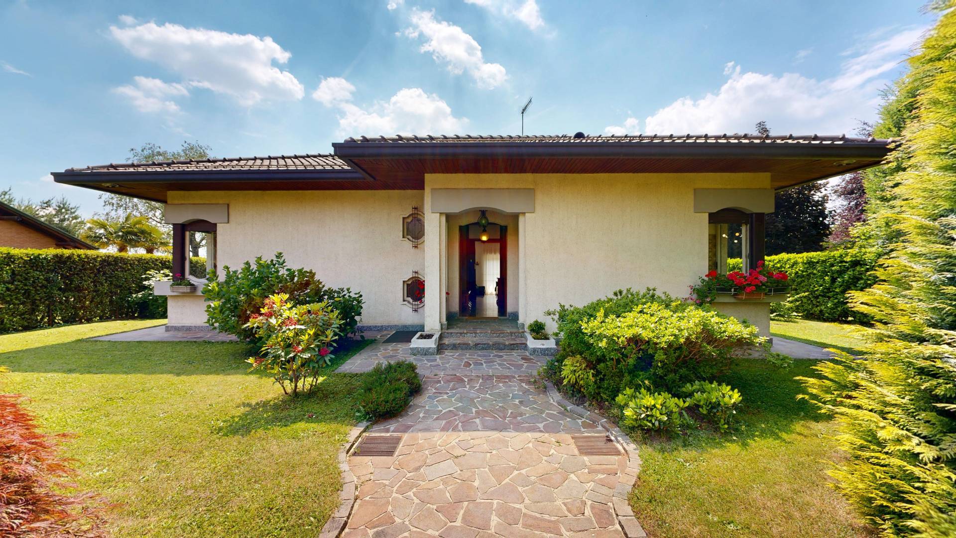 Villa in vendita a Malnate