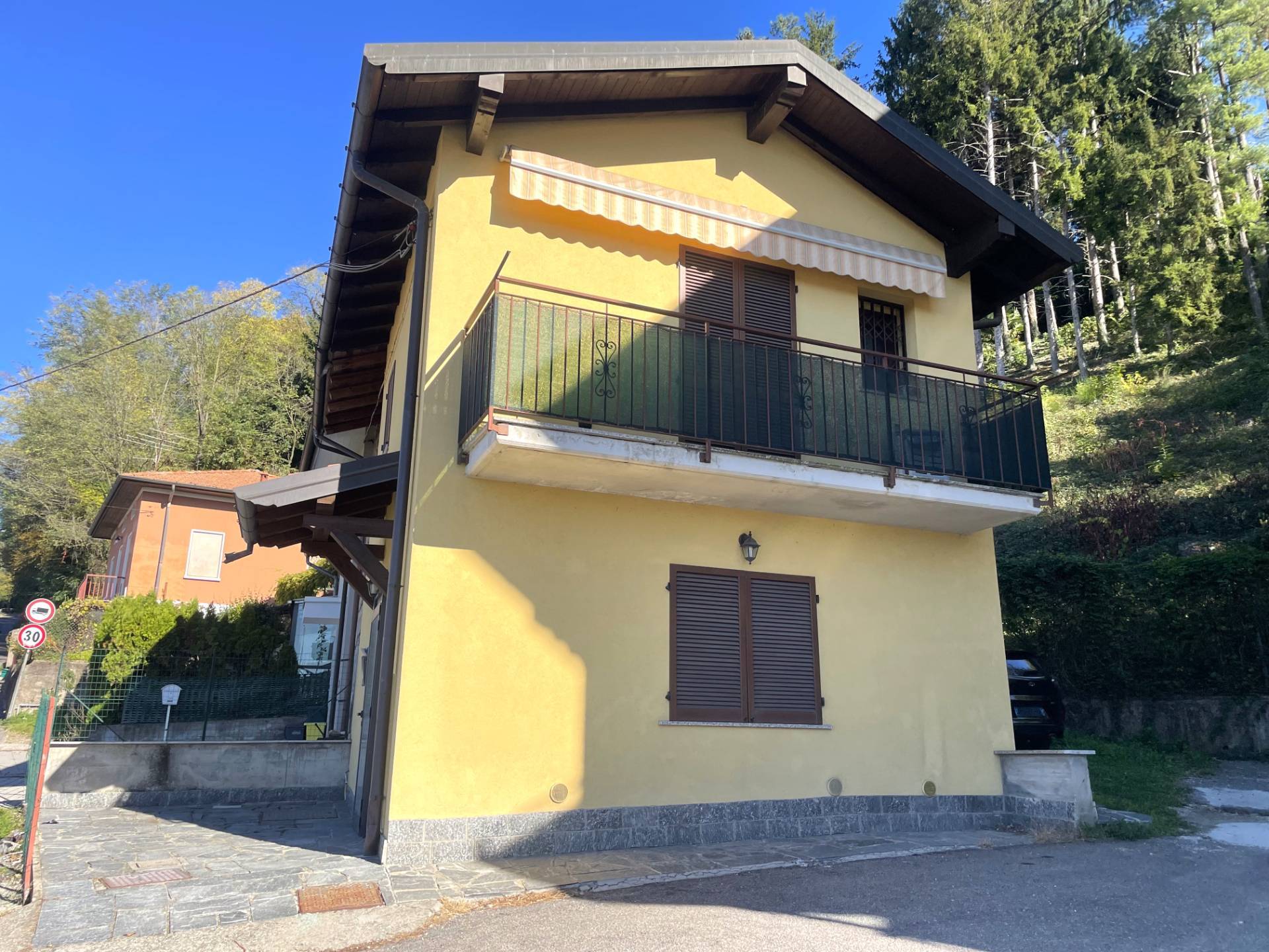 Porzione di casa in vendita a Induno Olona
