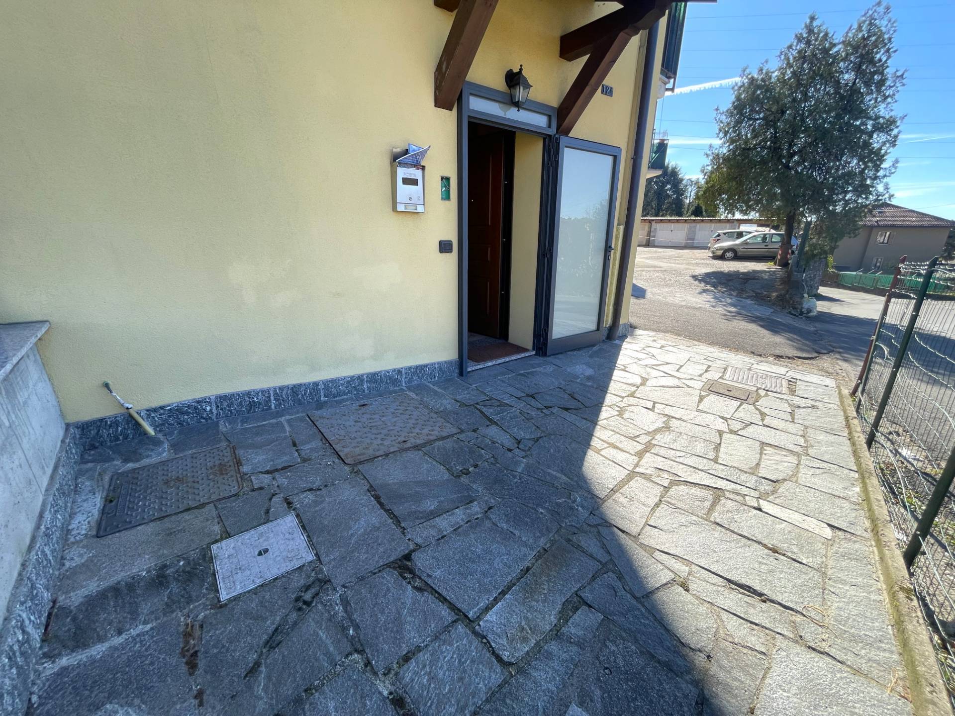 Porzione di casa in vendita a Induno Olona