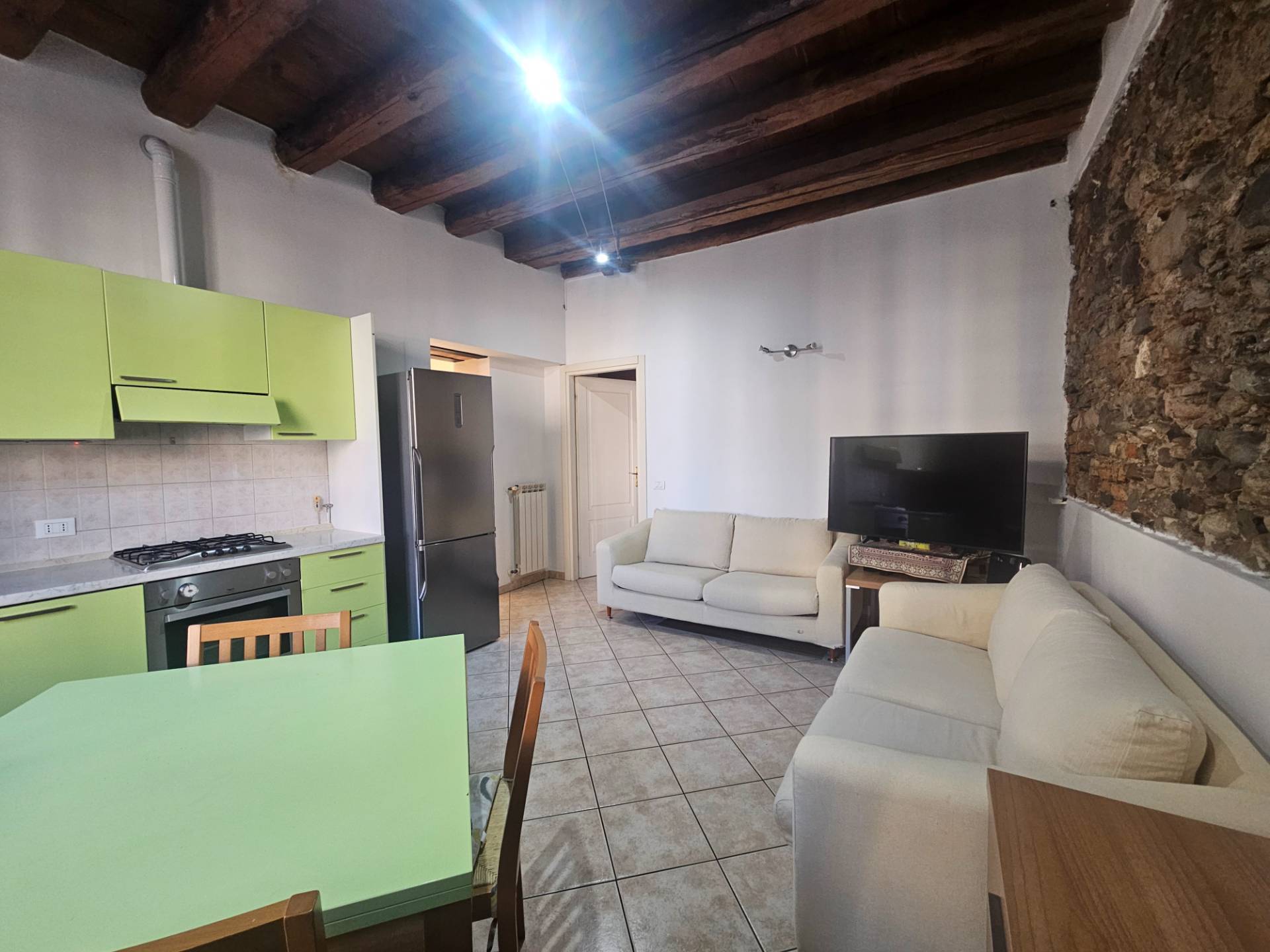 Appartamento in vendita a Malnate, Centro