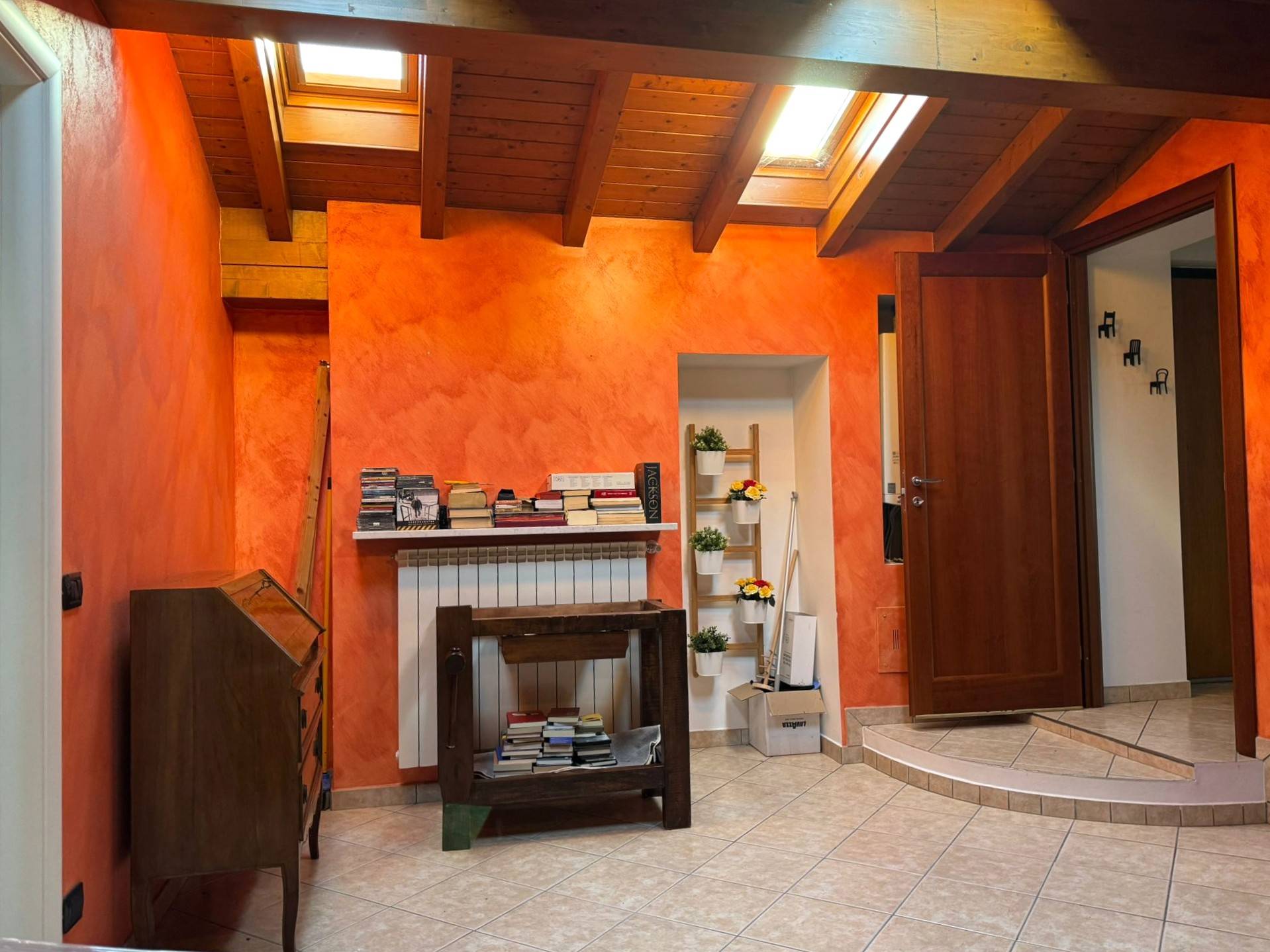 Appartamento in vendita a Malnate, Centro