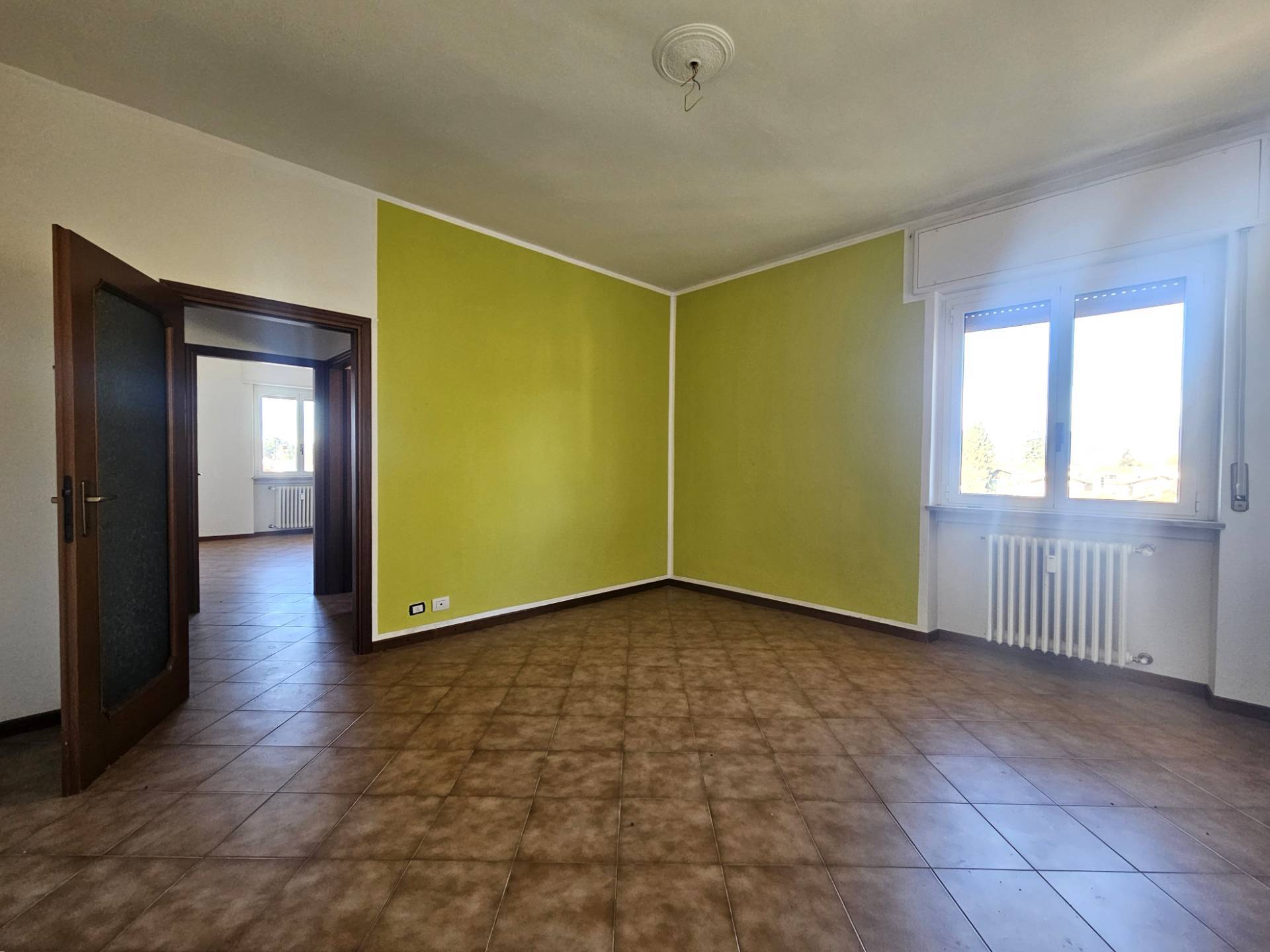 Appartamento in vendita a Malnate, Centro