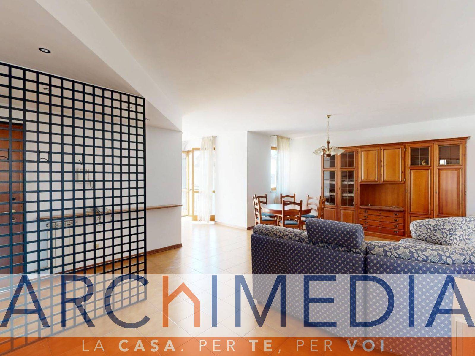 Appartamento in vendita a Malnate, Centro