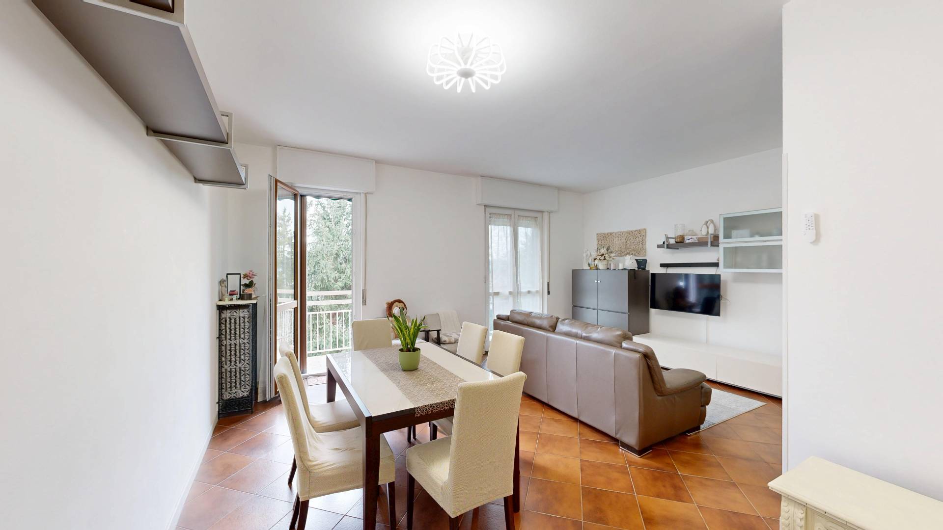 Appartamento in vendita a Malnate, Centro