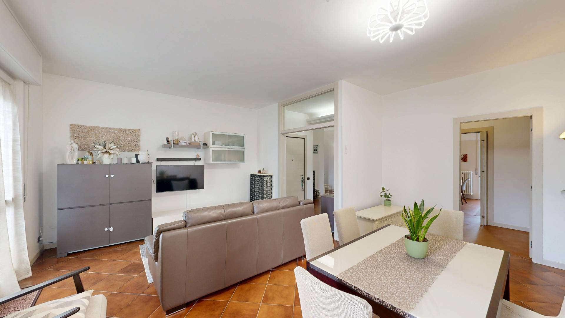 Appartamento in vendita a Malnate, Centro