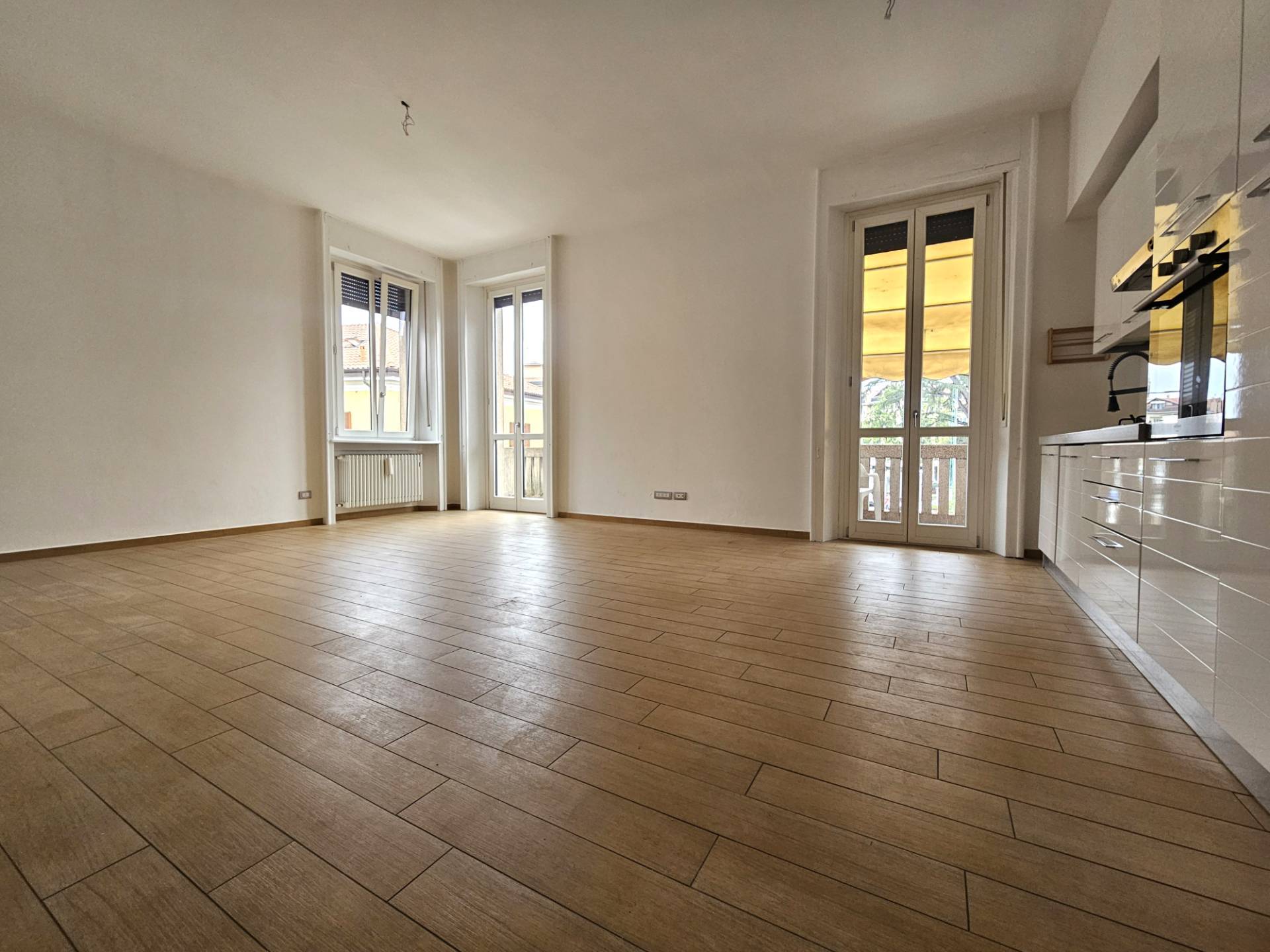 Appartamento in affitto a Malnate, Centro