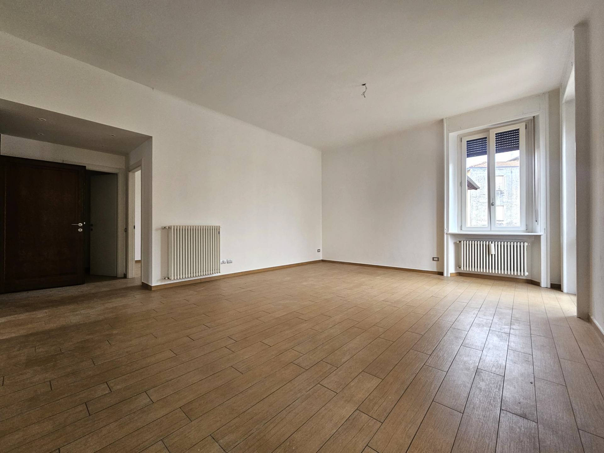 Appartamento in affitto a Malnate, Centro