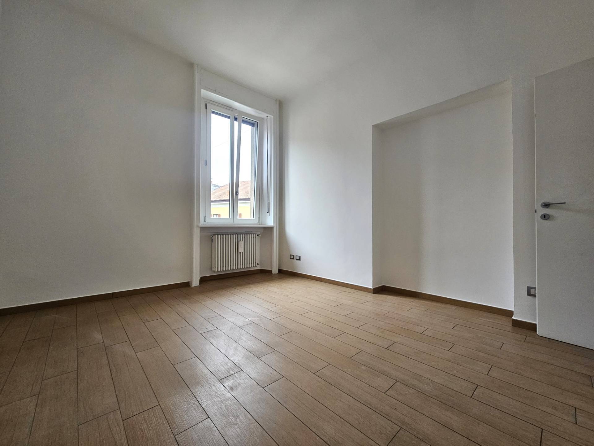 Appartamento in affitto a Malnate, Centro