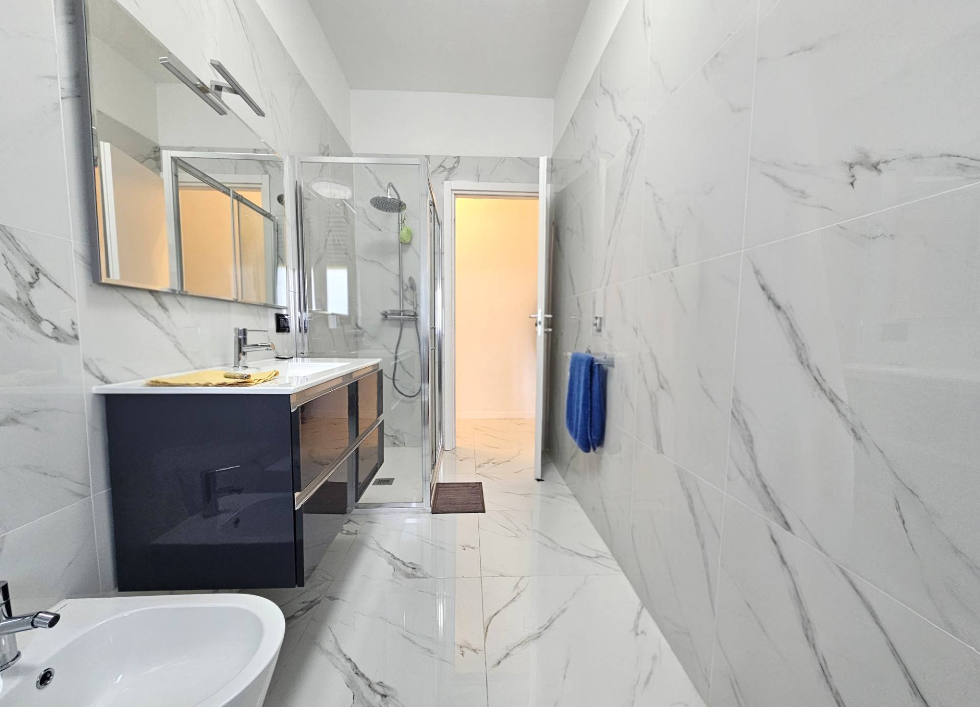 Appartamento in vendita a Vedano Olona