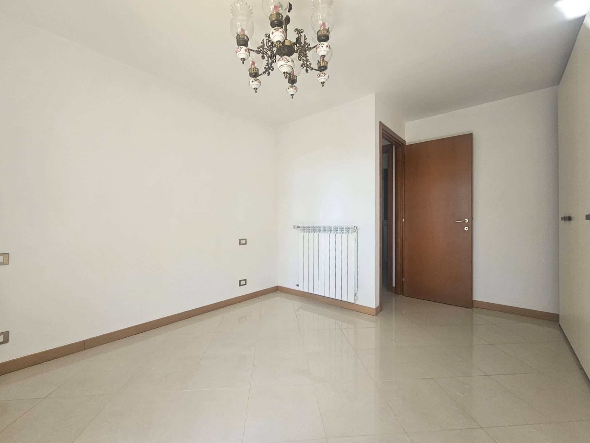 Appartamento in vendita a Malnate, Centro