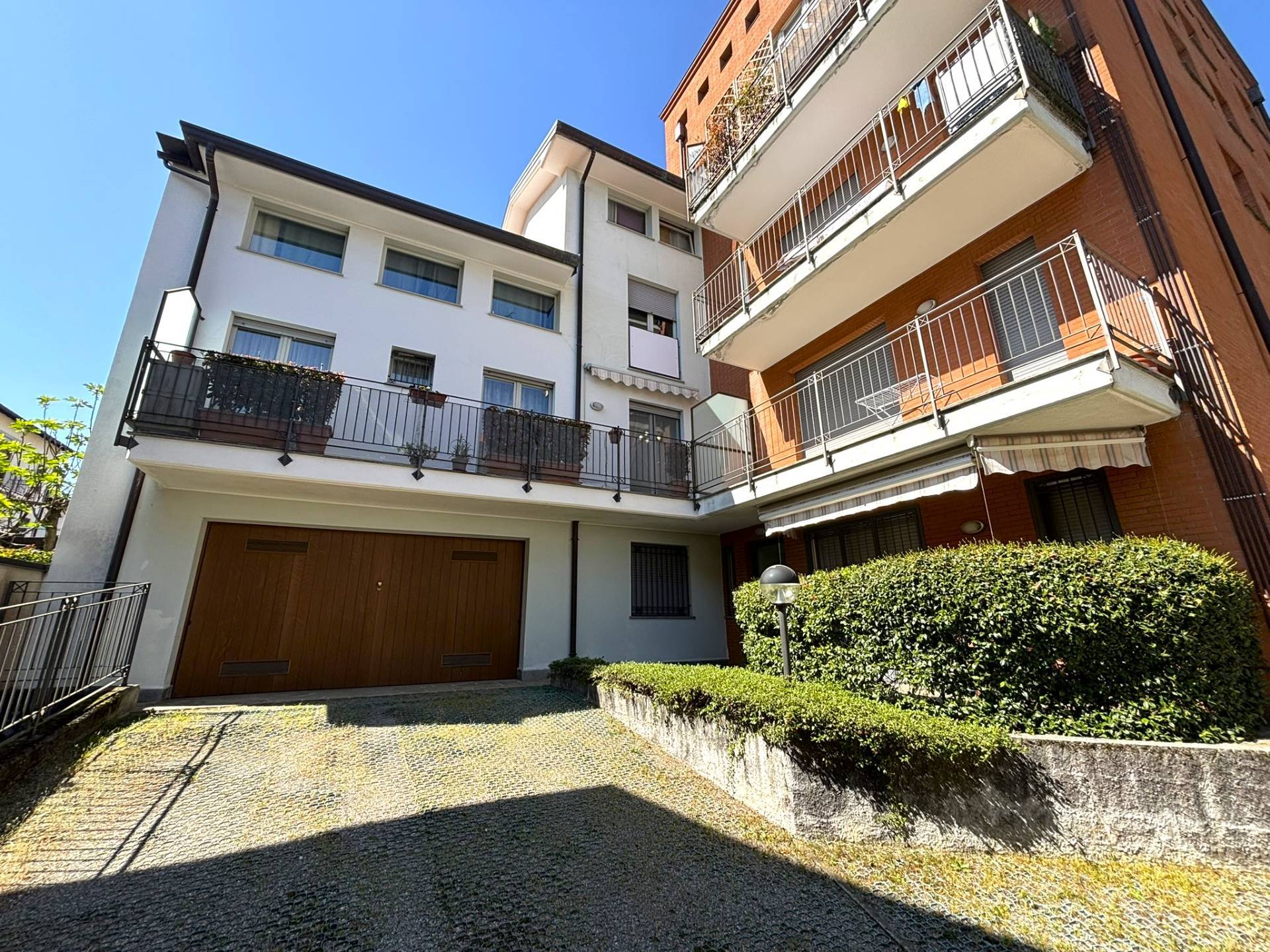 Appartamento in vendita a Varese, Ippodromo