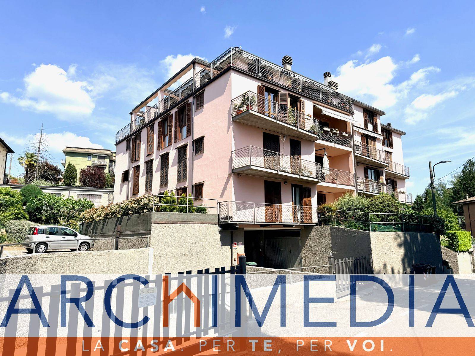 Appartamento in vendita a Varese, Masnago