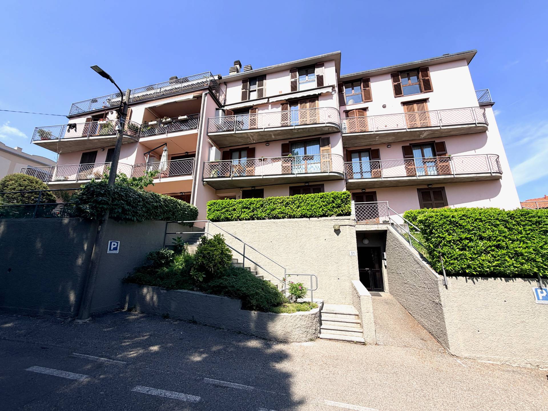 Appartamento in vendita a Varese, Masnago