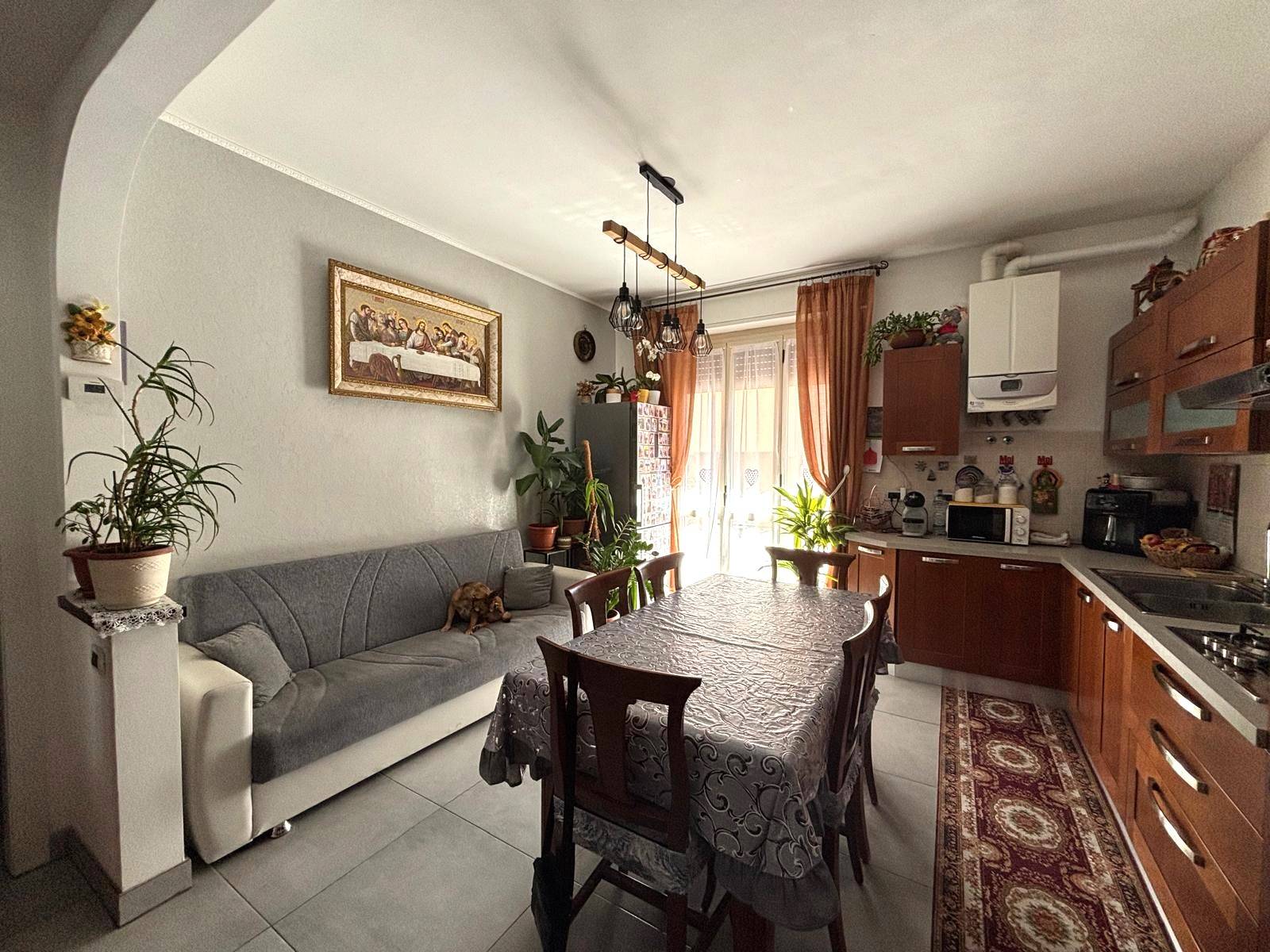 Appartamento in vendita a Malnate, Centro