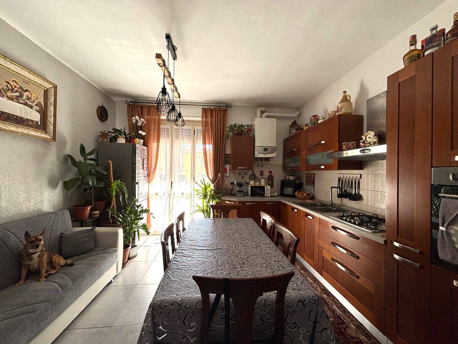 Appartamento in vendita a Malnate, Centro