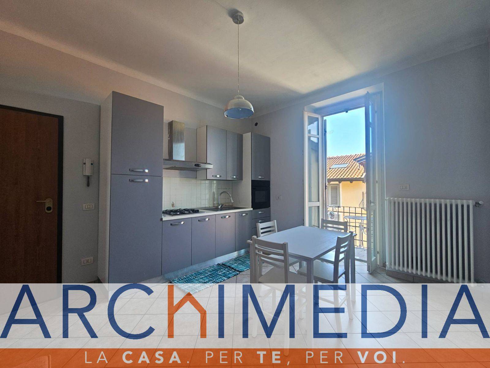 Appartamento in vendita a Malnate, Centro