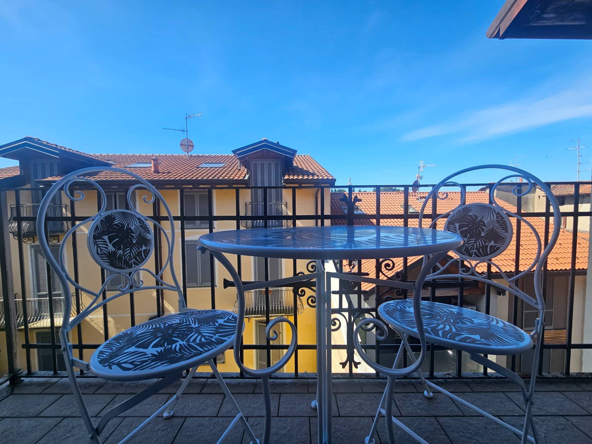 Appartamento in vendita a Malnate, Centro