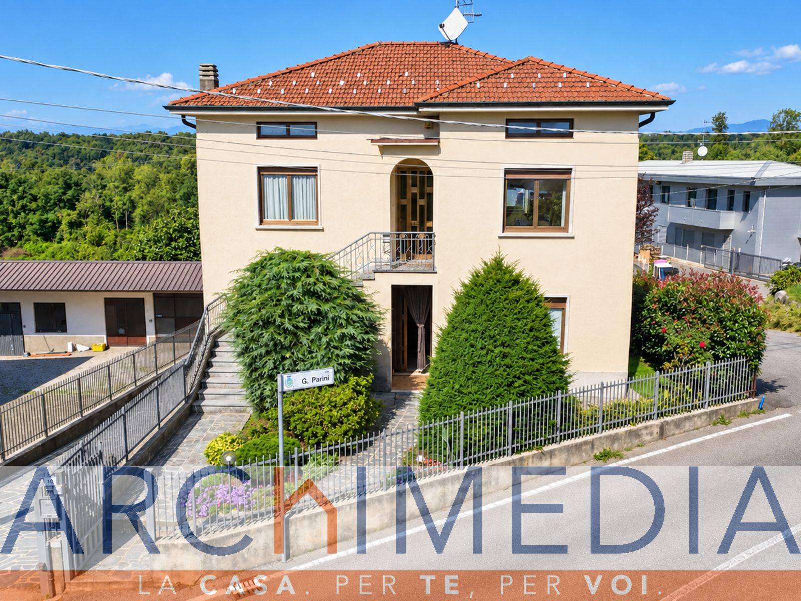 Villa Plurifamiliare in vendita a Mornago, Montonate