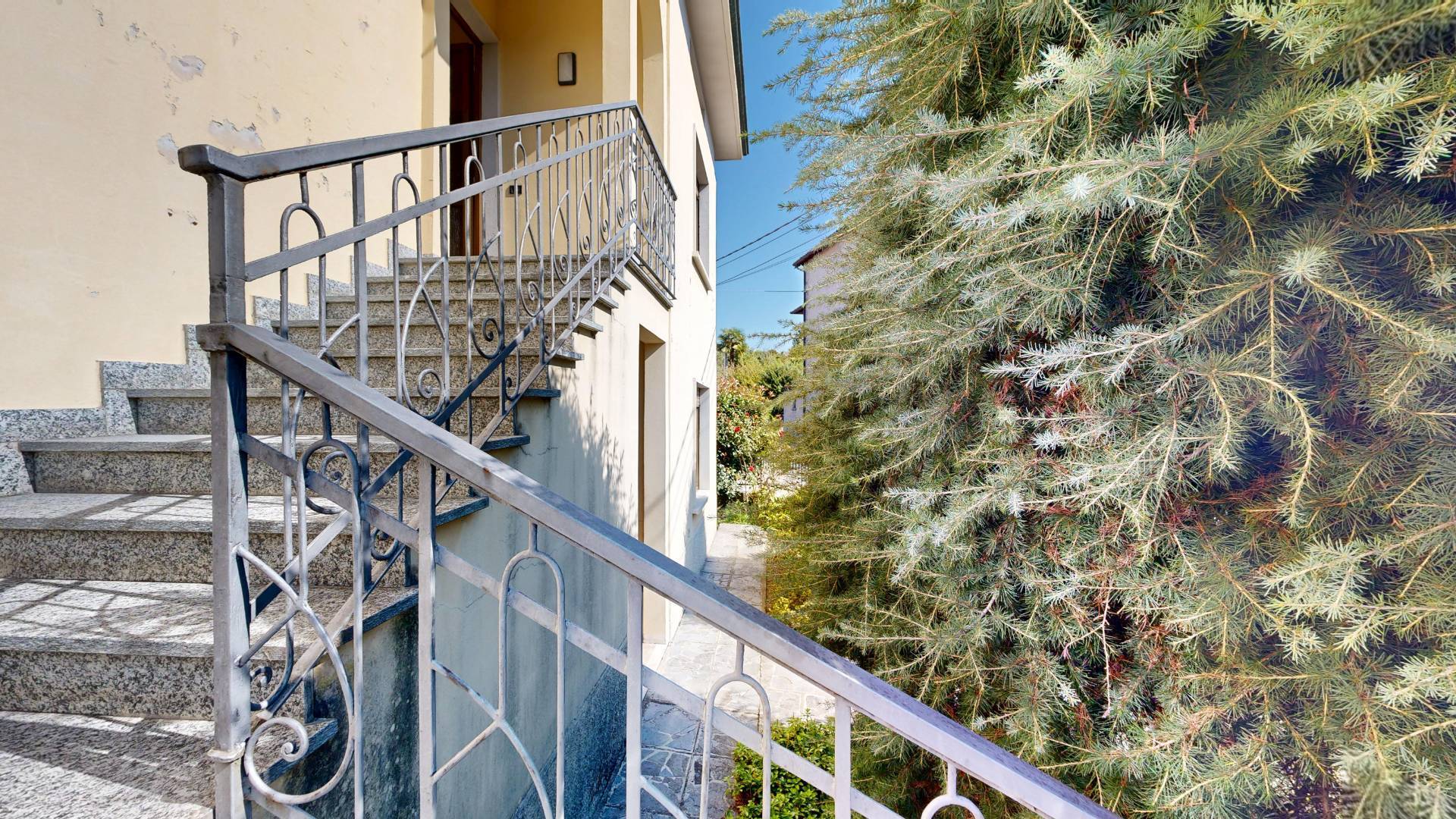 Villa Plurifamiliare in vendita a Mornago, Montonate