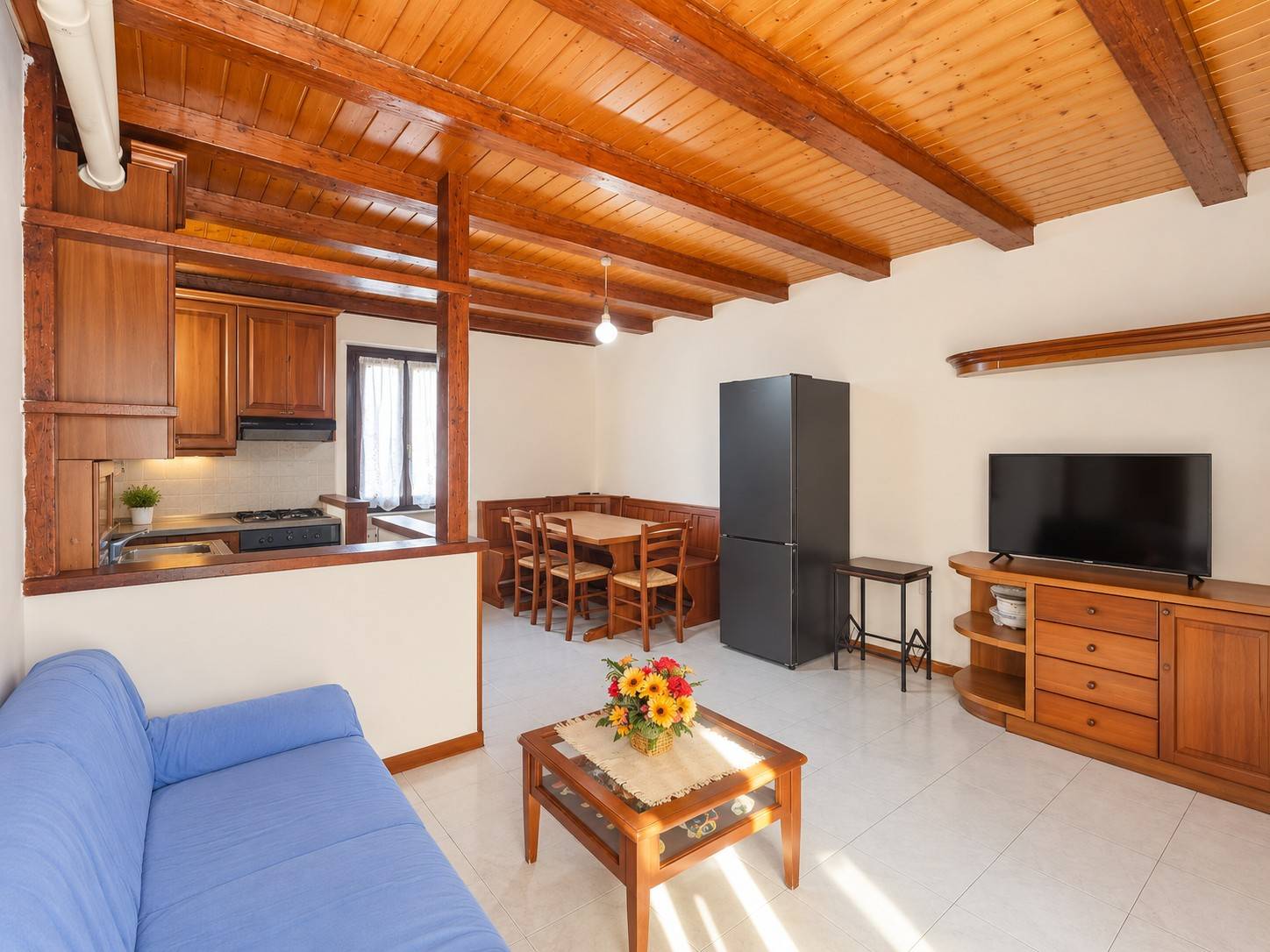 Appartamento in vendita a Malnate, Centro