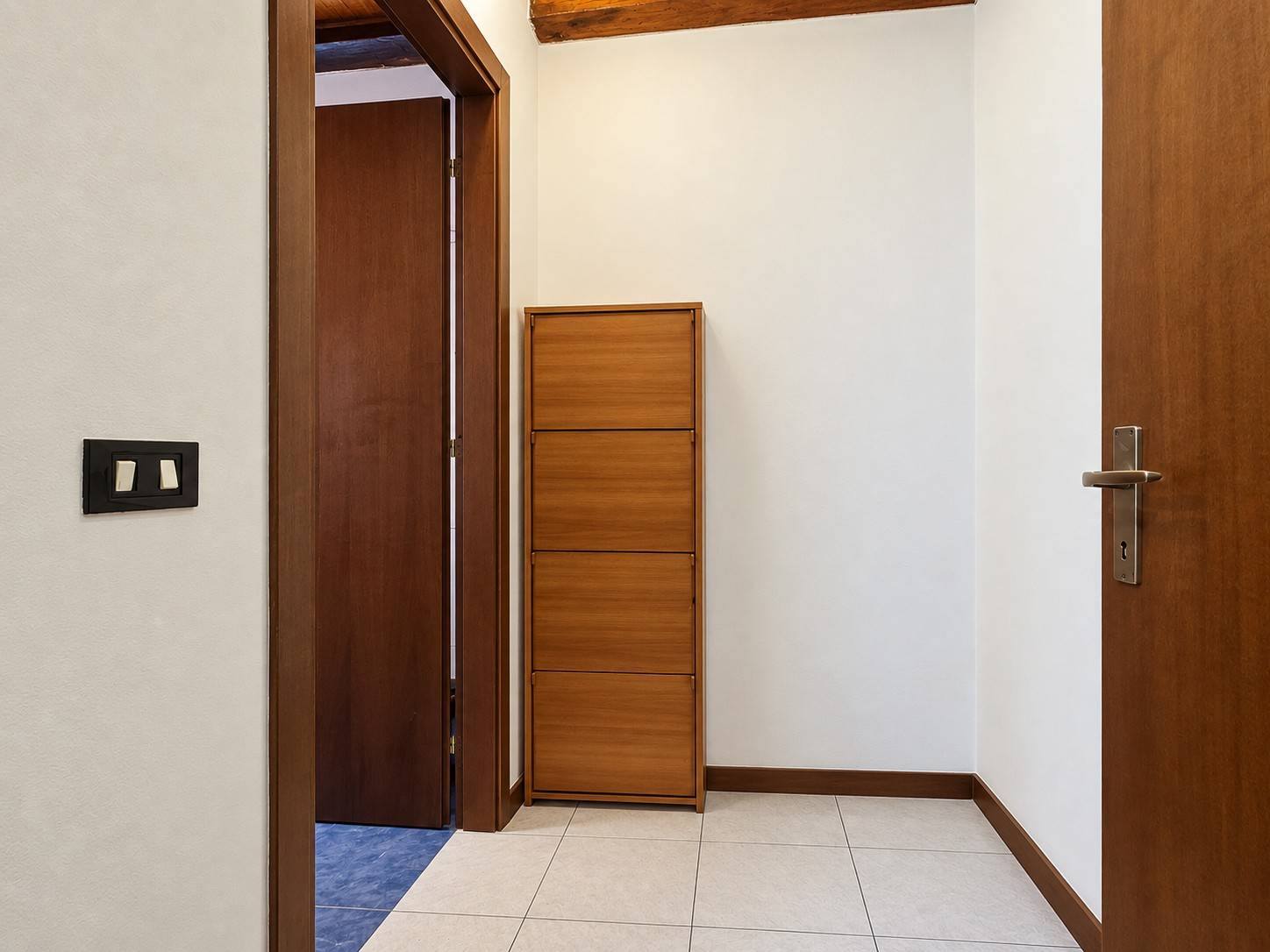 Appartamento in vendita a Malnate, Centro