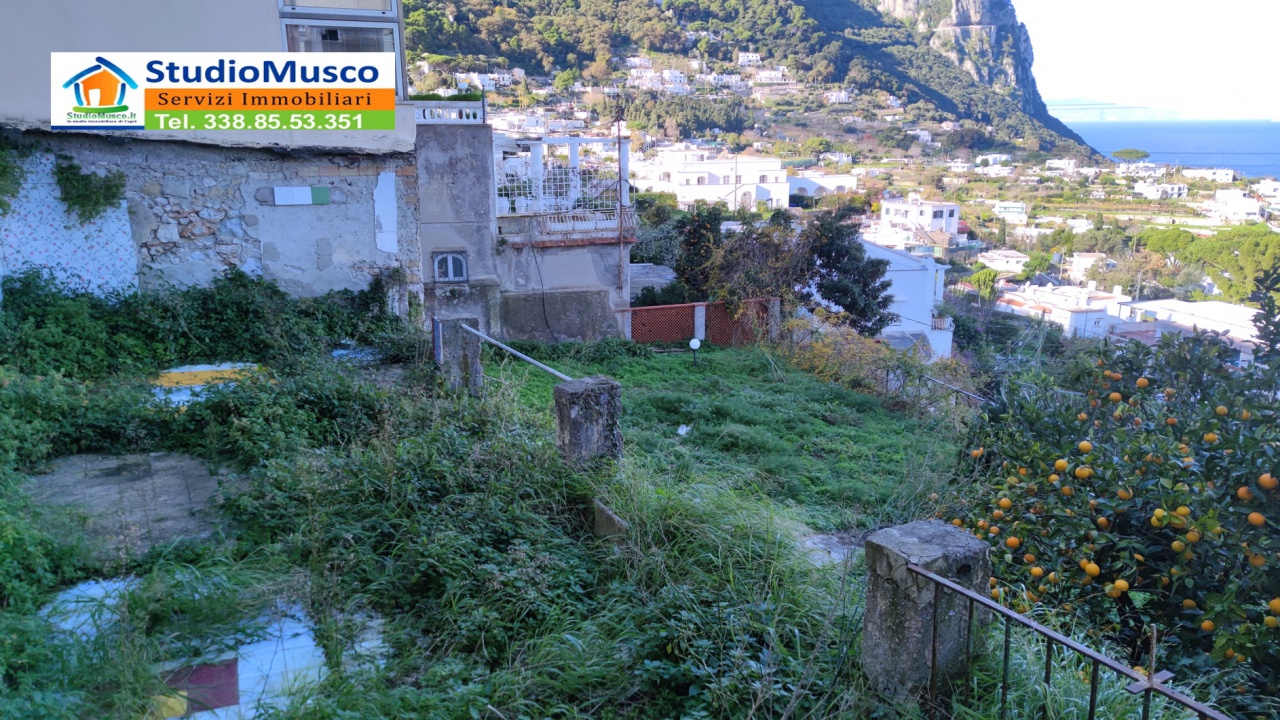 Casa indipendente con giardino in via acquaviva, Capri