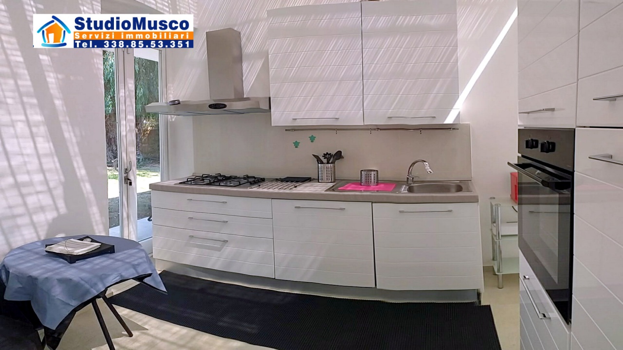 Villa con giardino in lungomare circe, San Felice Circeo