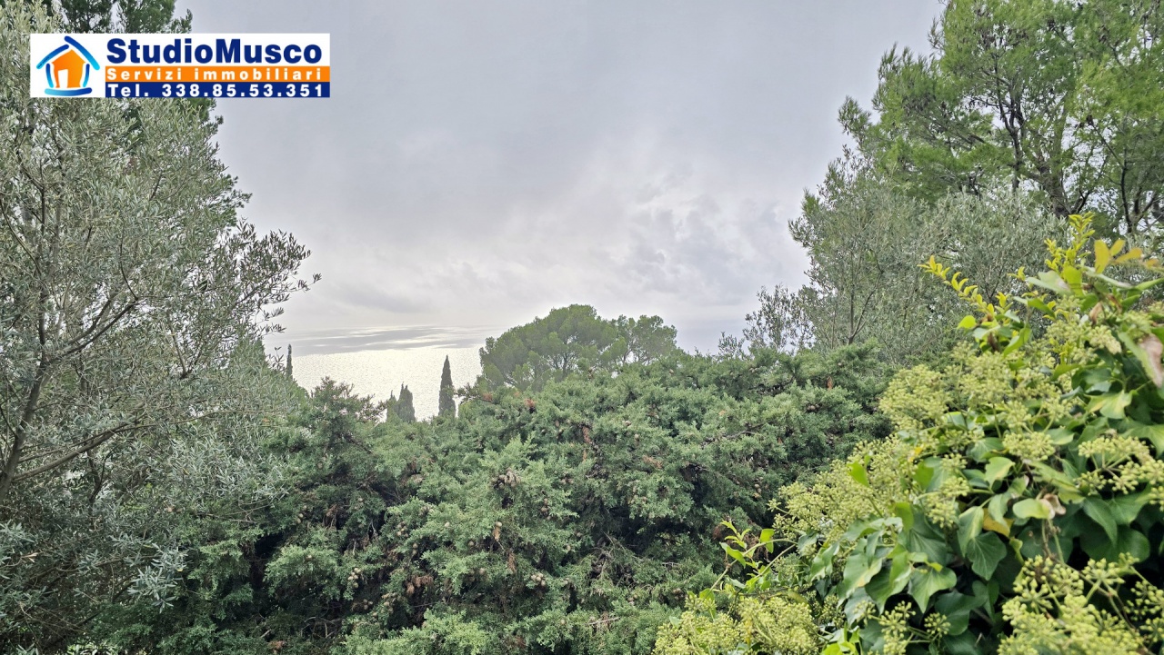 Appartamento con giardino in traversa ii tuoro, Anacapri