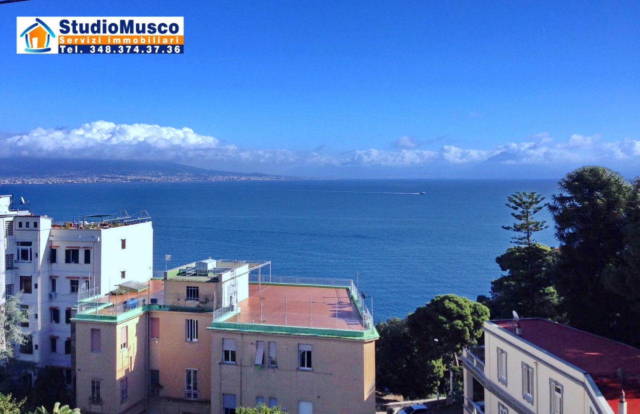 Appartamento in vendita a Napoli