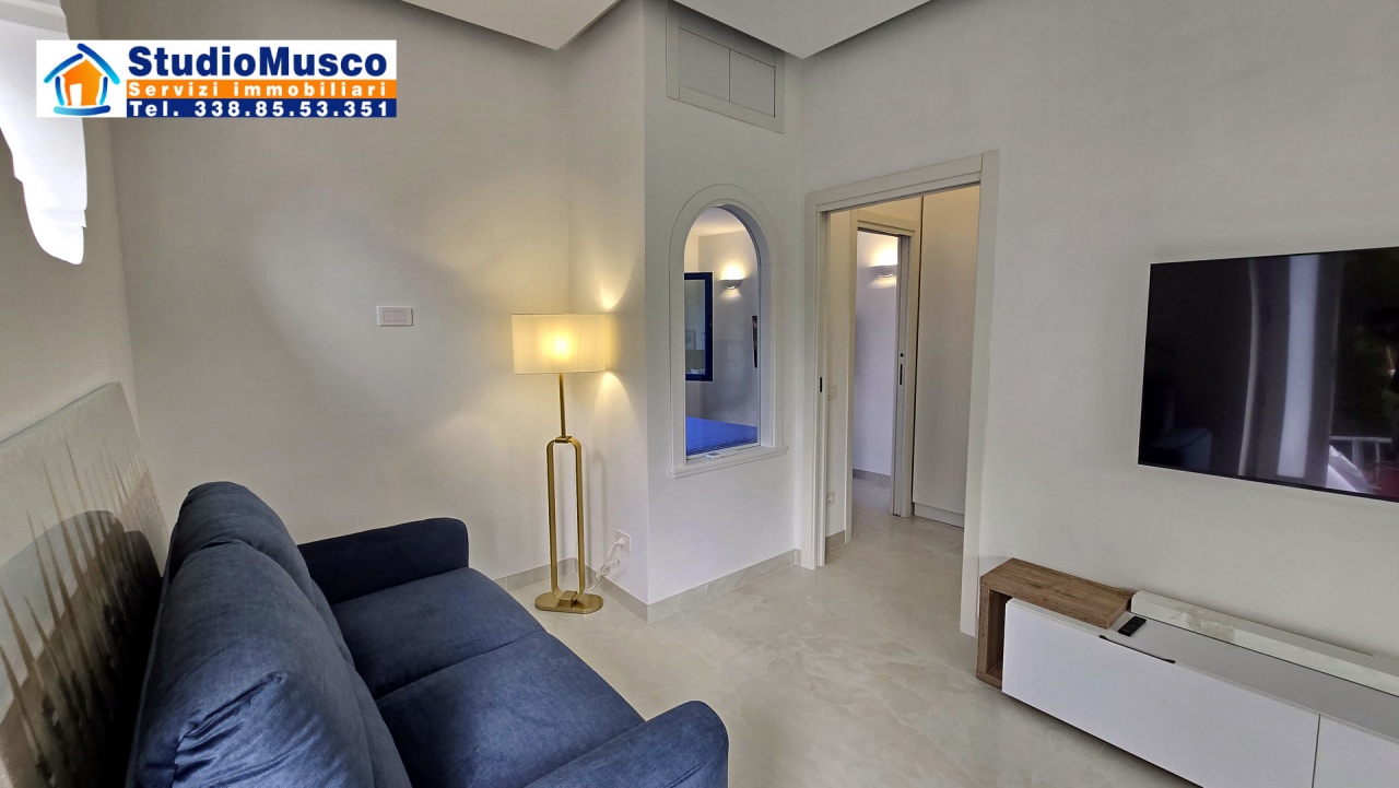 Bilocale in vendita in 2' traversa timpone, Anacapri