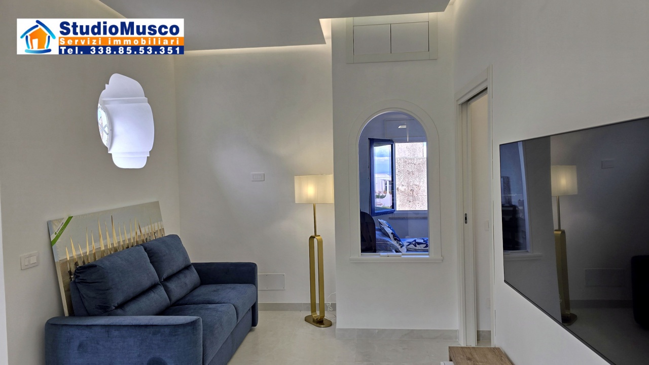 Bilocale in vendita in 2' traversa timpone, Anacapri