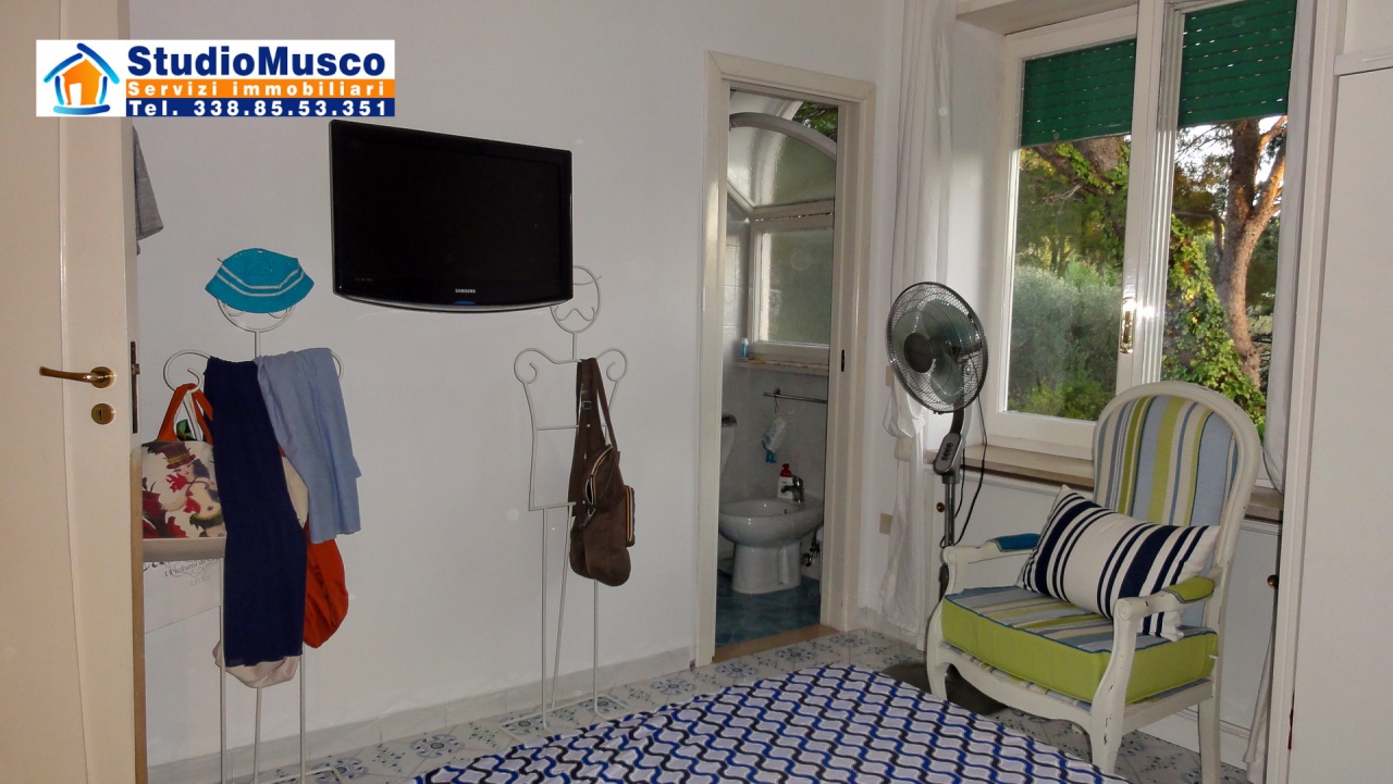 Villa con giardino in via damecuta, Anacapri