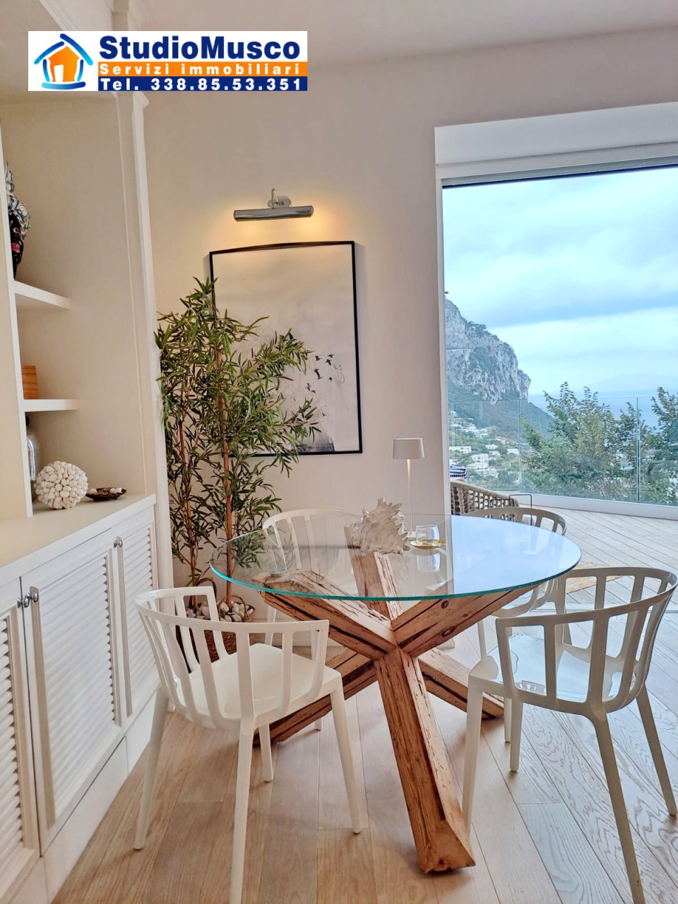 Trilocale in vendita in piazza umberto i, Capri