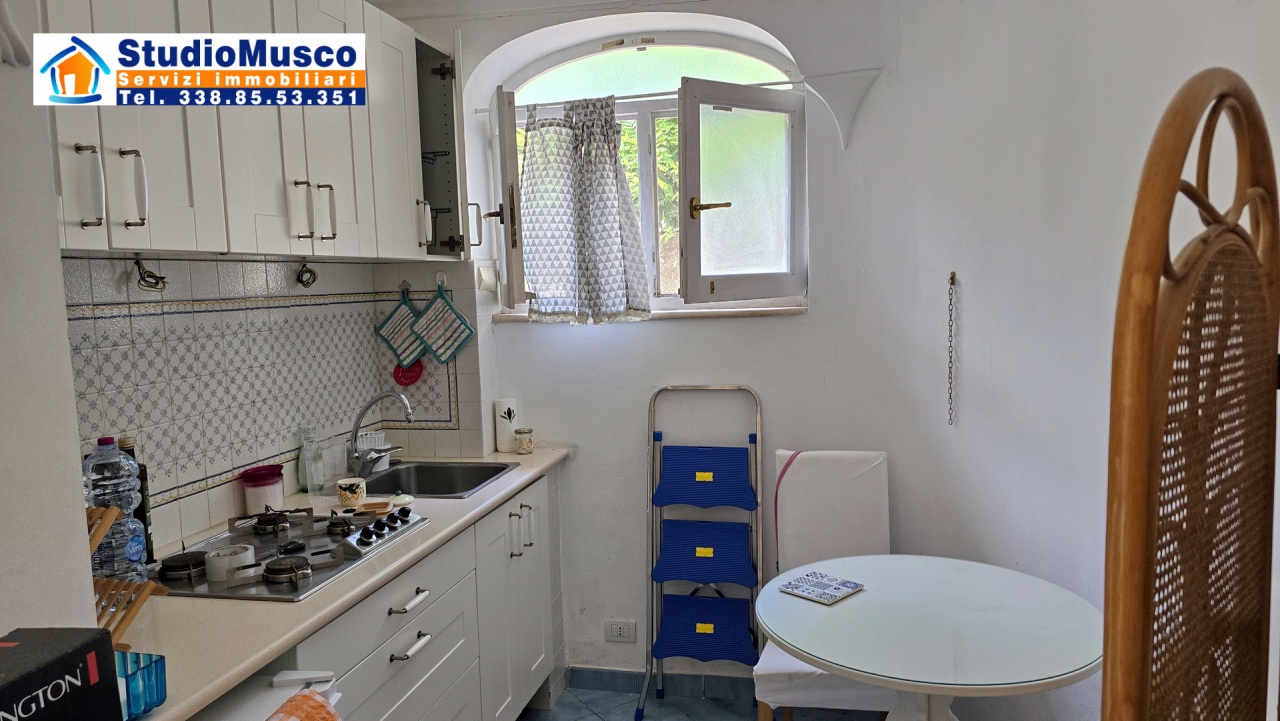 Appartamento in vendita in via matermania, Capri