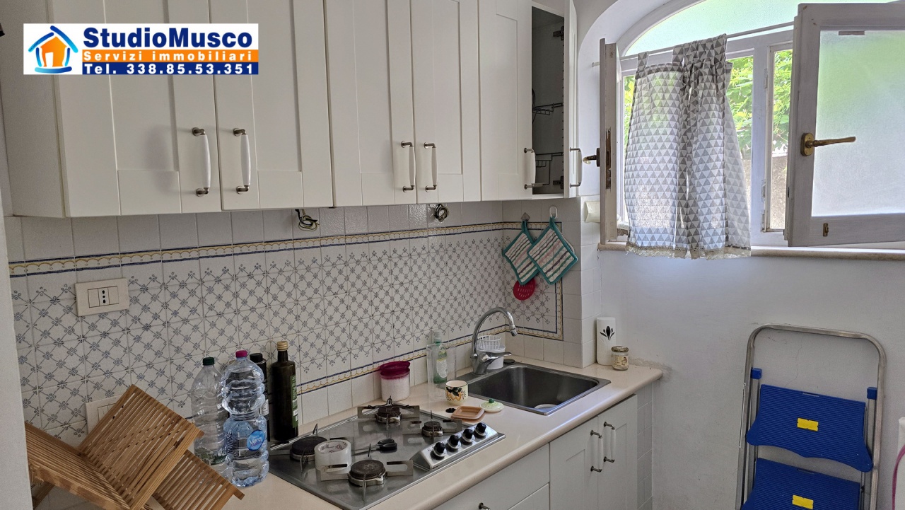 Appartamento in vendita in via matermania, Capri