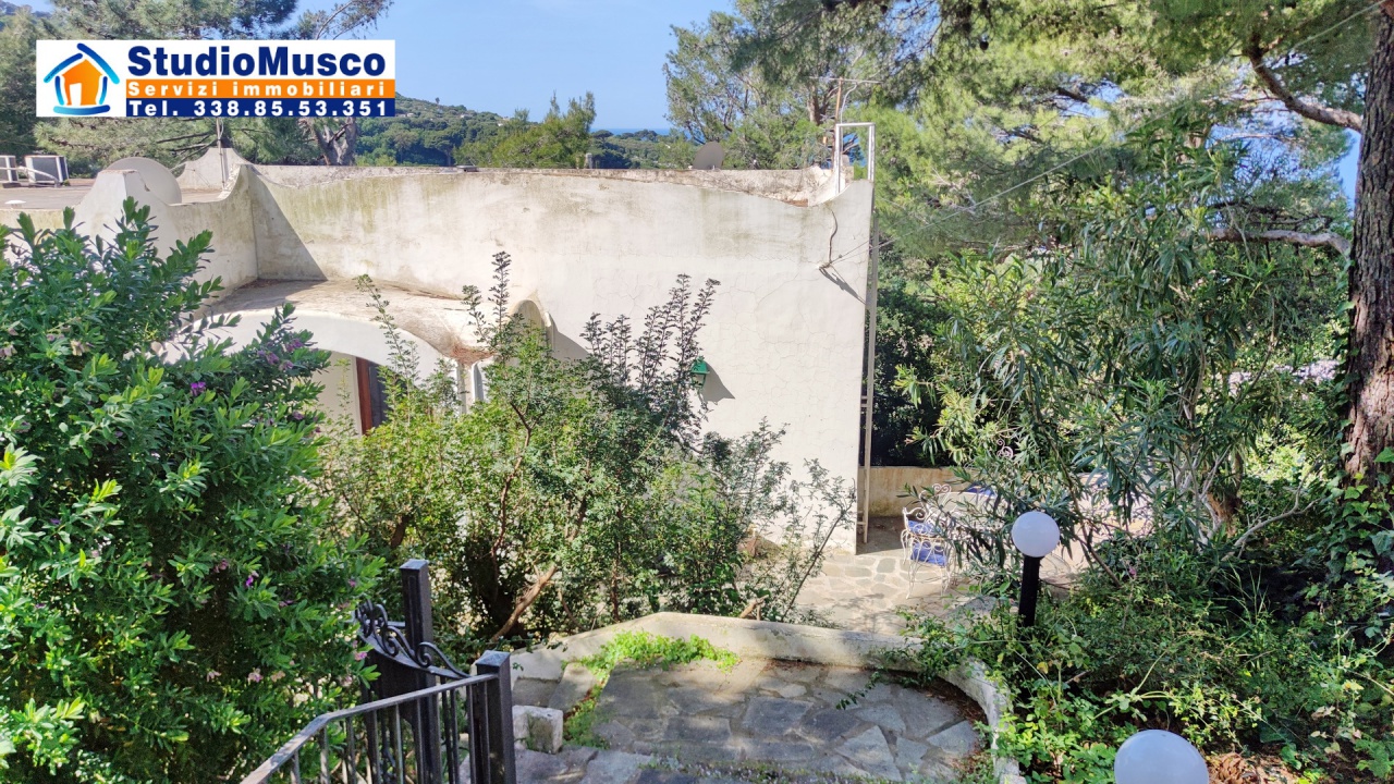Casa indipendente con giardino in salita ceselle, Anacapri