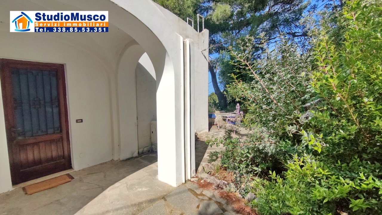 Casa indipendente con giardino in salita ceselle, Anacapri