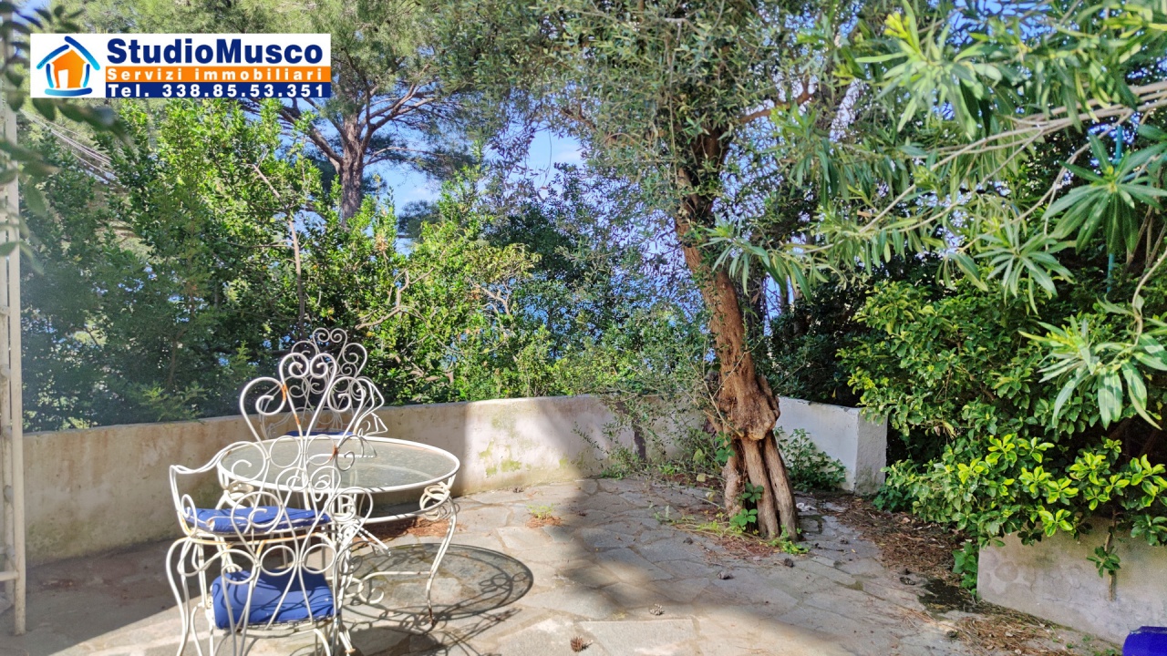 Casa indipendente con giardino in salita ceselle, Anacapri