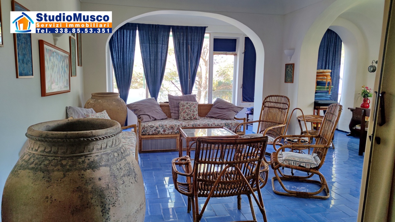 Casa indipendente con giardino in salita ceselle, Anacapri
