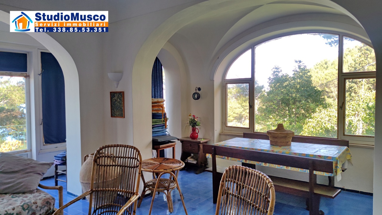 Casa indipendente con giardino in salita ceselle, Anacapri