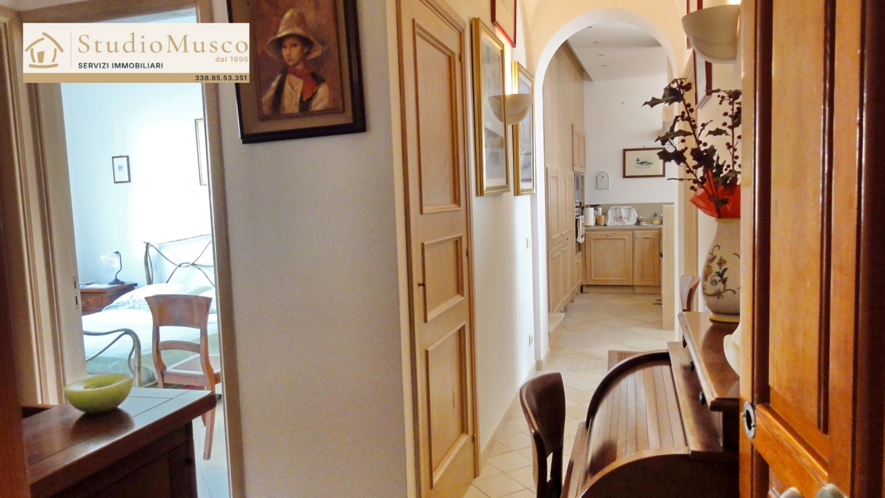 Appartamento in vendita in via dalmazio birago, Capri